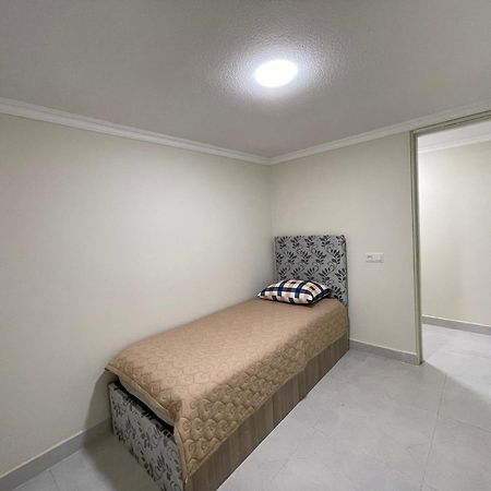 White Stones Apartment Kutaisi Exterior foto